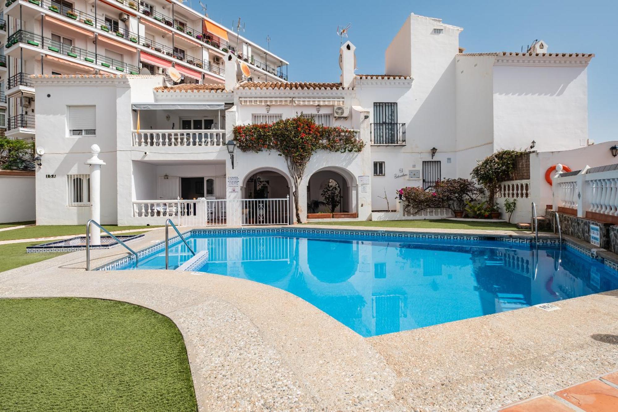 Bright Spacious 1 Bed Apartment Nerja Exteriör bild